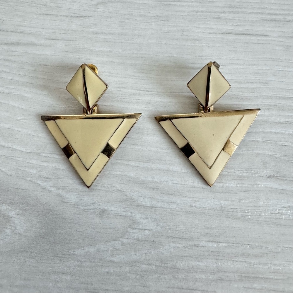Vintage Enamel Cream & Goldtone Post-back Triangular Drop Dangle Earrings